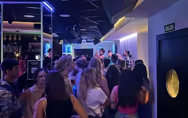 karaoke-la-gramola-gente-murcia-fiesta